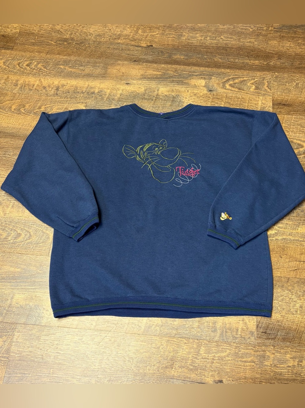 Vintage 90s POOH Disney Tigger Sweatshirt Womens XL Embroidered Navy Blue
